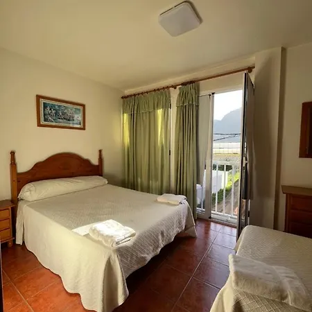 Cascajos Hotel