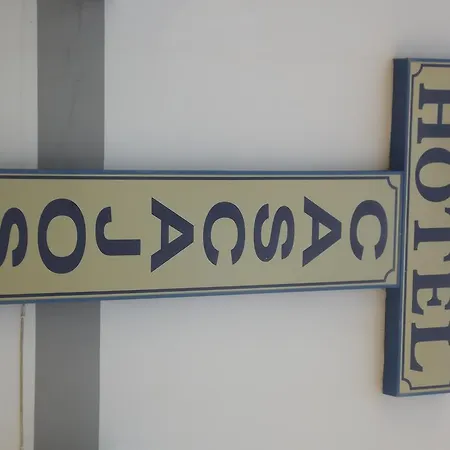 Hotel Cascajos