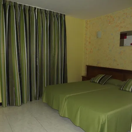 Hotel Cascajos *
