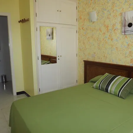 Hotel Cascajos *