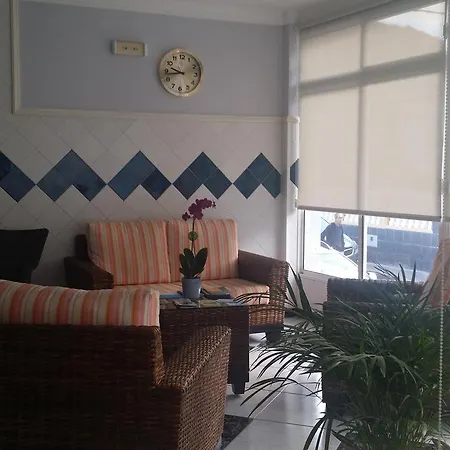 Hotel Cascajos *