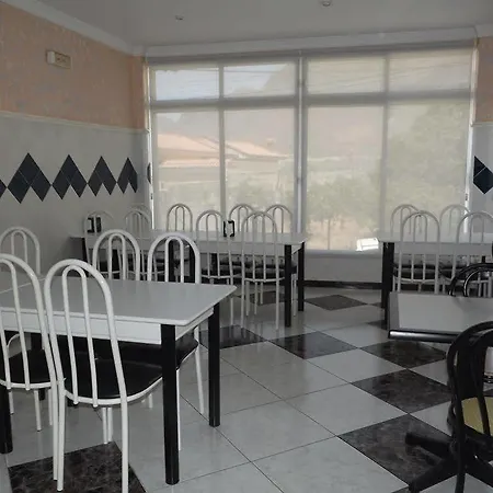 Cascajos Hotel *